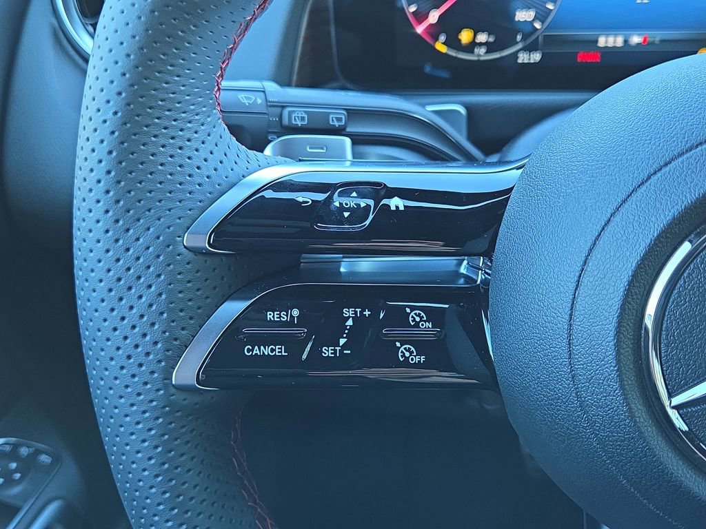 Used 2026 Mercedes-Benz GLB 250 GLB 250 image 21