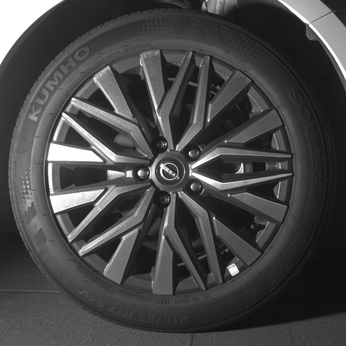 Used 2025 Nissan Altima 2.5 SV image 13