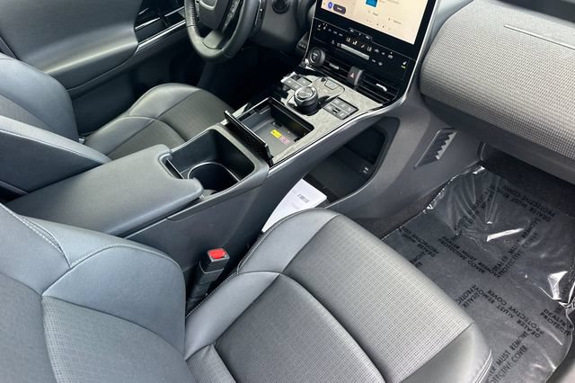 Used 2023 Subaru Solterra AWD image 18