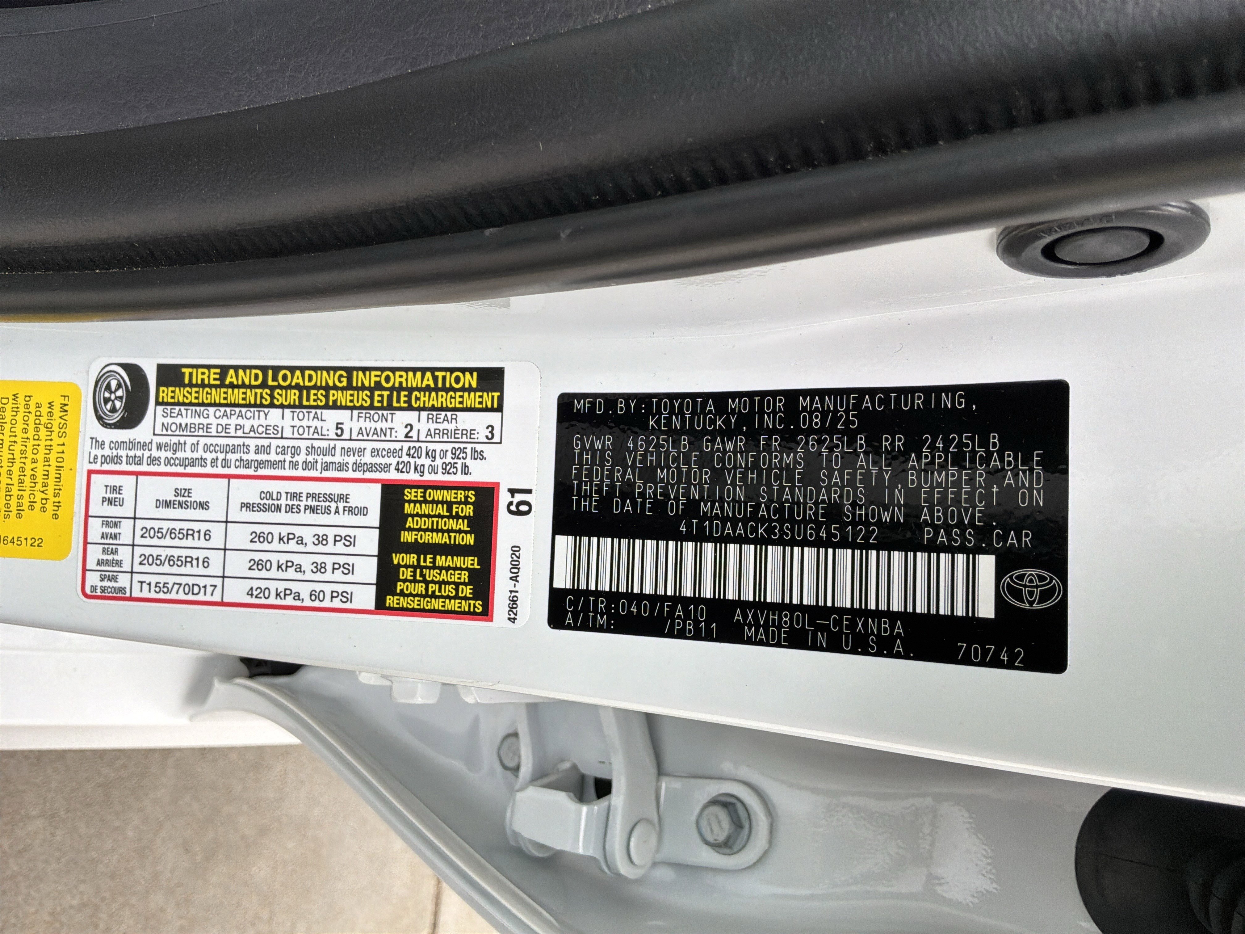 Used 2025 Toyota Camry LE FWD image 34