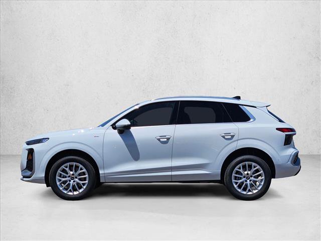 New 2026 Audi Q3 quattro 2.0T AWD/4WD image 8