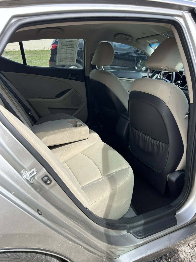 Used 2013 Kia Optima LX w/ Convenience Pkg image 14