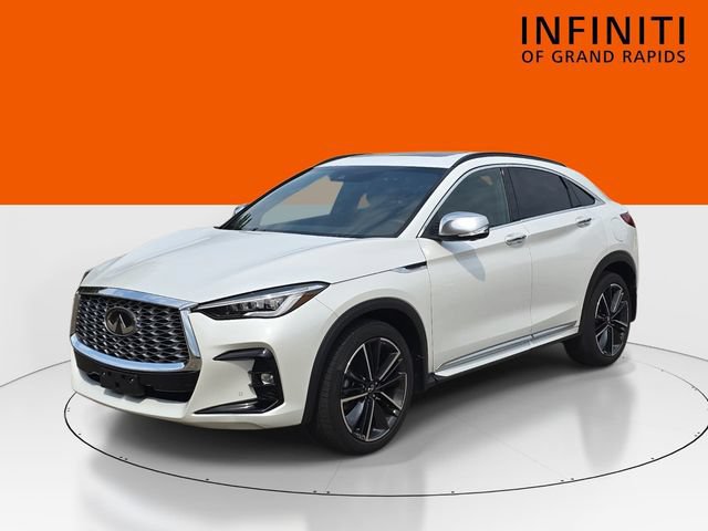 Used 2023 INFINITI QX55 Essential w/ Accent Package AWD/4WD image 3