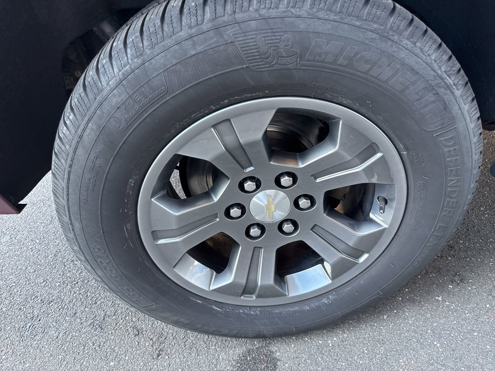 Used 2019 Chevrolet Tahoe LS image 14