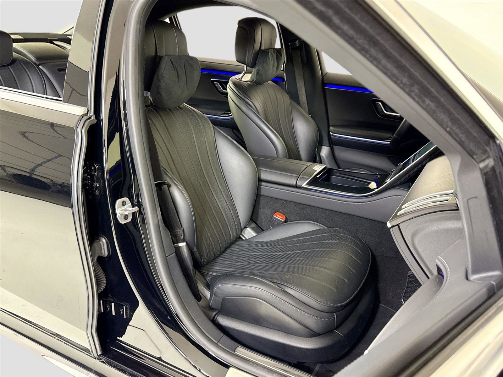 Used 2023 Mercedes-Benz S 500 4MATIC image 28