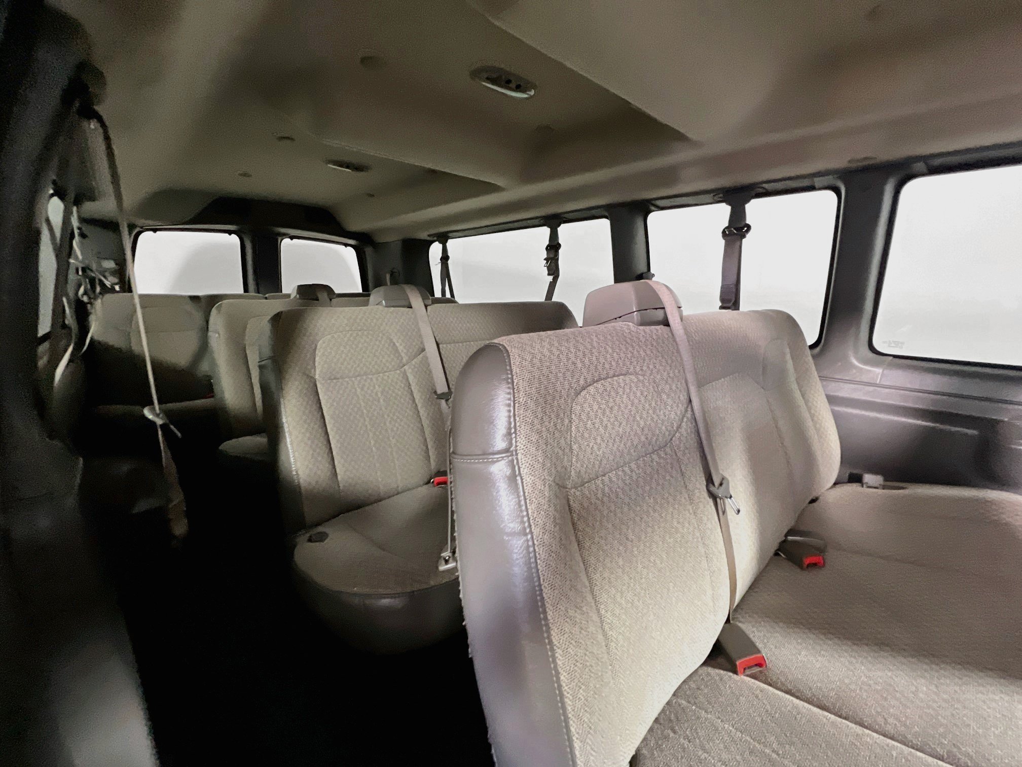 Used 2017 Chevrolet Express 3500 LT w/ LT Preferred Equipment Group RWD image 30