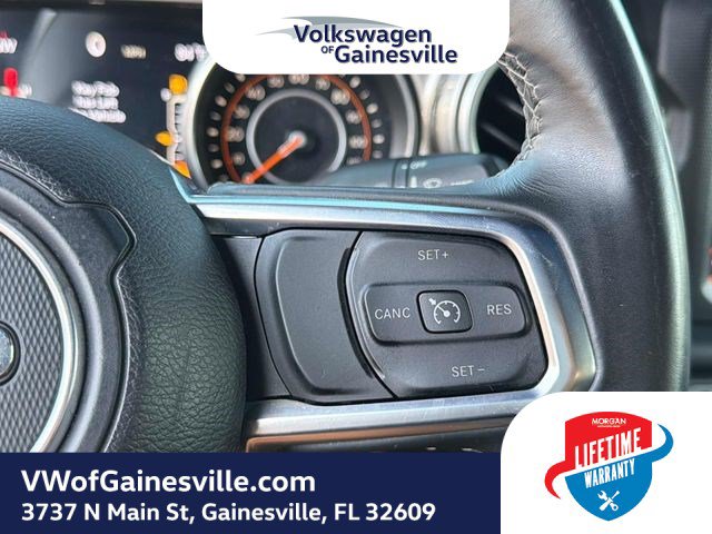 Used 2018 Jeep Wrangler Unlimited Sahara AWD/4WD image 25