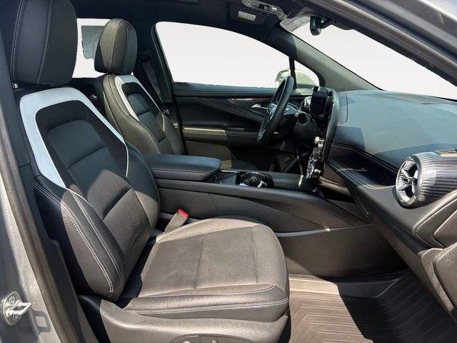 Used 2024 Chevrolet Blazer EV LT AWD/4WD image 15
