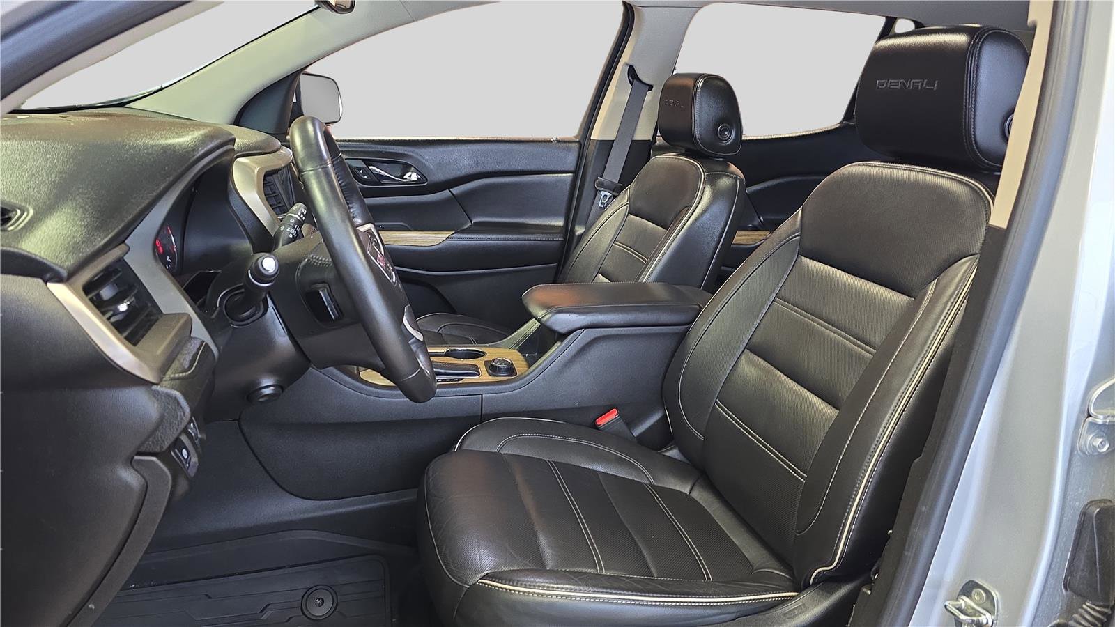 Used 2017 GMC Acadia Denali w/ Technology Package image 11