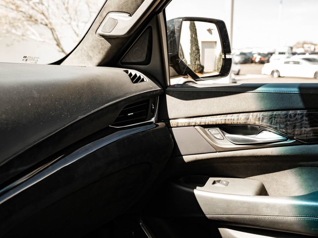 Used 2015 Cadillac Escalade Platinum image 43