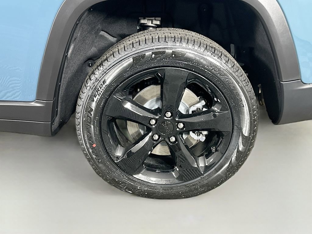 New 2026 Jeep Grand Cherokee L Limited AWD/4WD image 17
