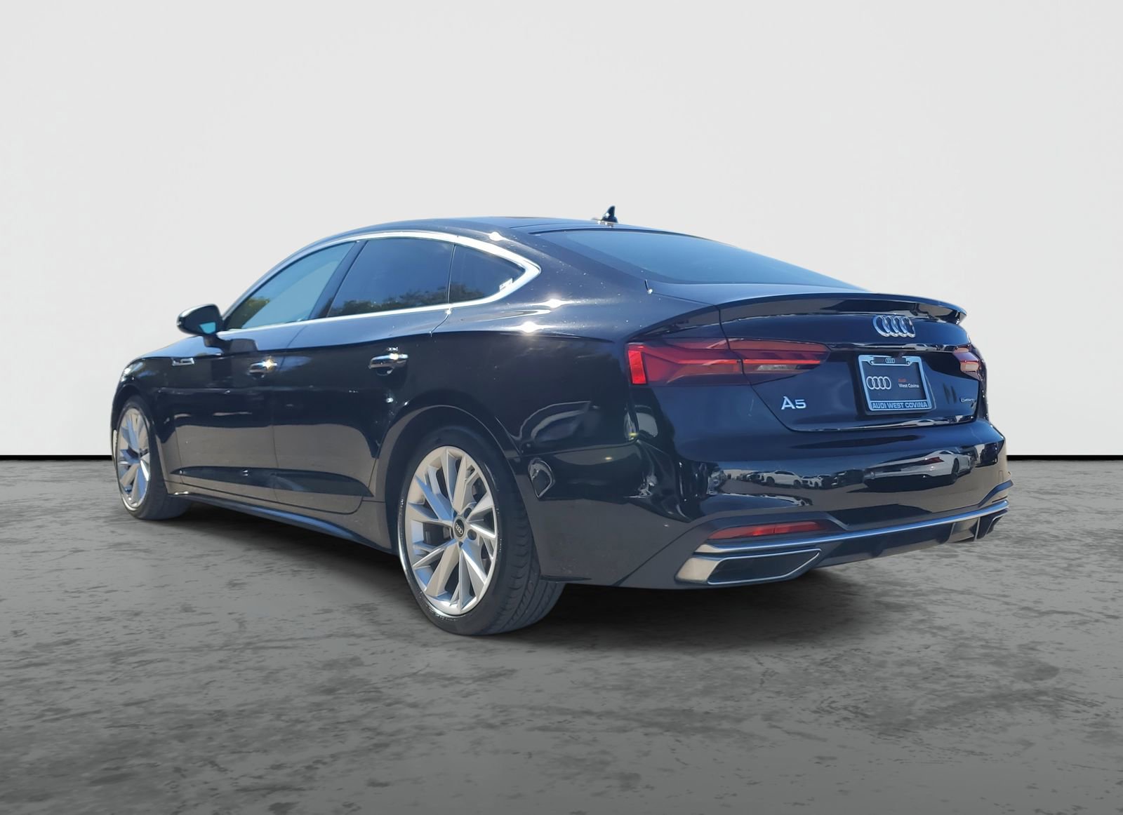 Used 2023 Audi A5 2.0T Premium w/ Convenience Package image 3