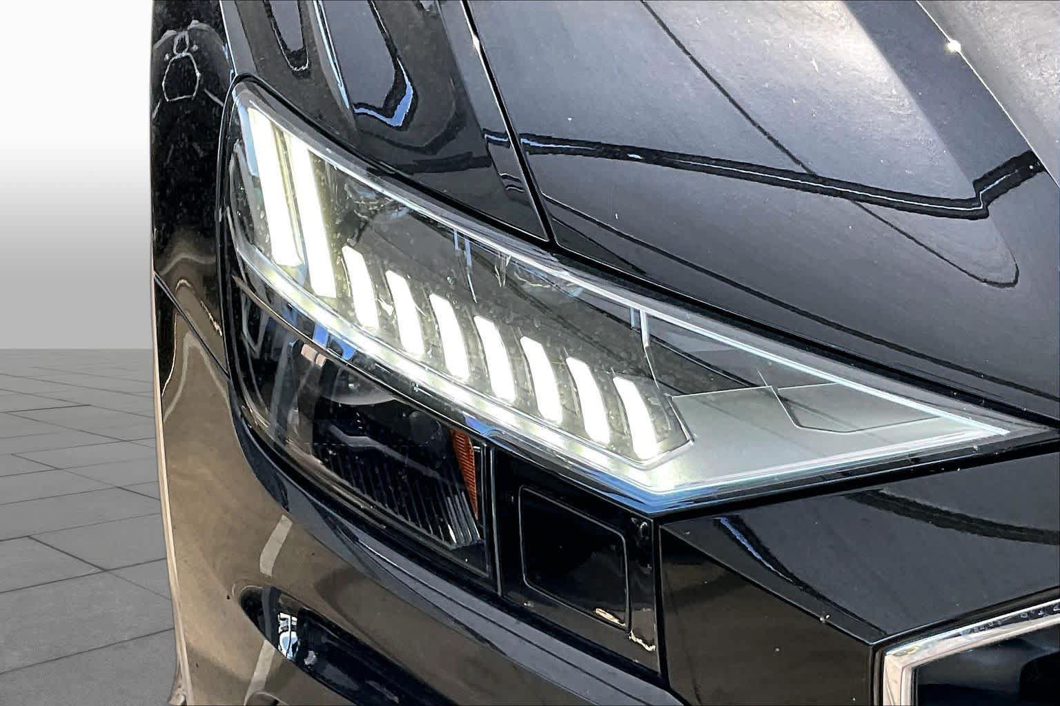 Used 2023 Audi Q8 Premium w/ Convenience Package AWD/4WD image 28