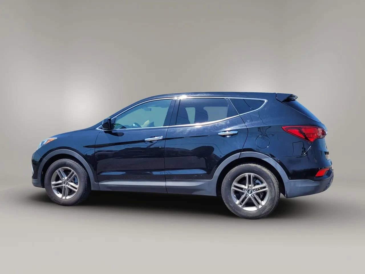 Used 2018 Hyundai Santa Fe Sport image 14