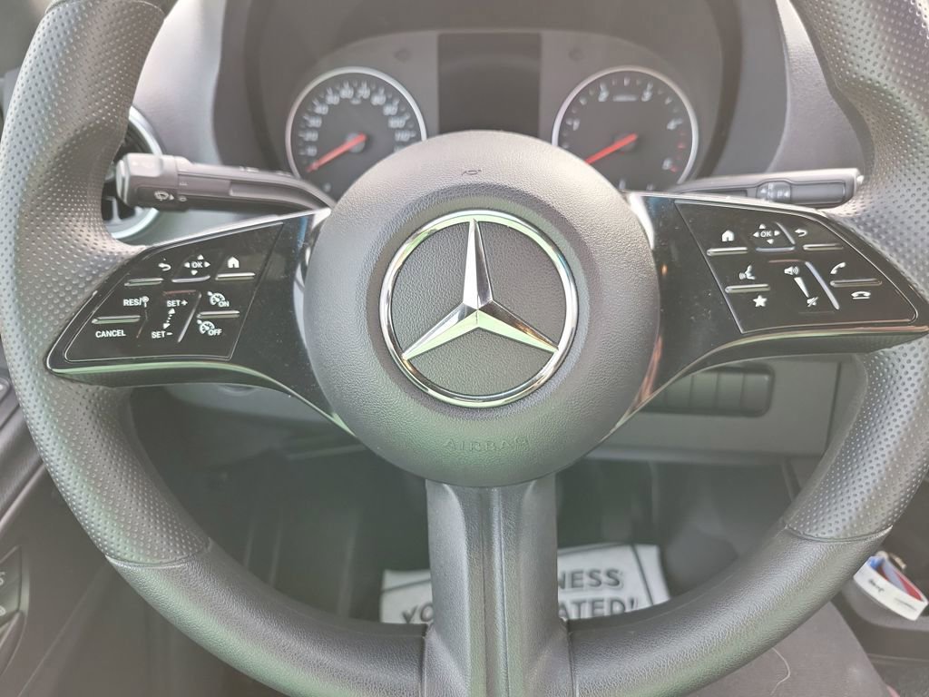 Used 2025 Mercedes-Benz Sprinter 2500 image 11