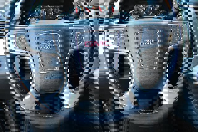 Used 2017 GMC Yukon SLE w/ Convenience Package image 12