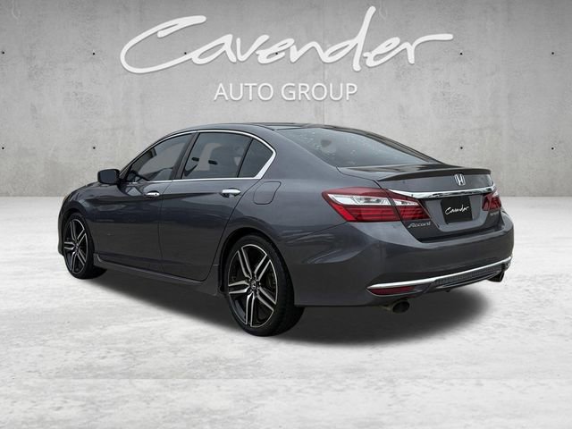 Used 2017 Honda Accord Sport image 14