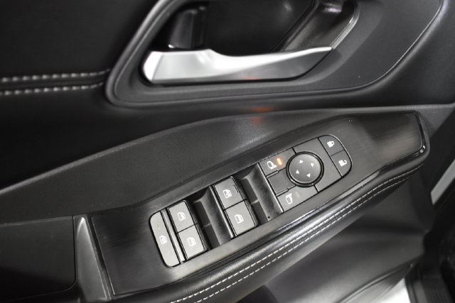 Certified 2025 Nissan Rogue SV w/ SV Premium Package FWD image 8