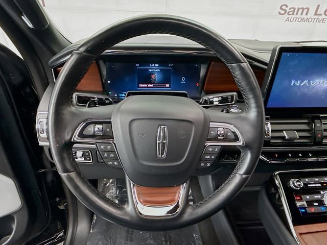 Used 2023 Lincoln Navigator L Reserve image 11