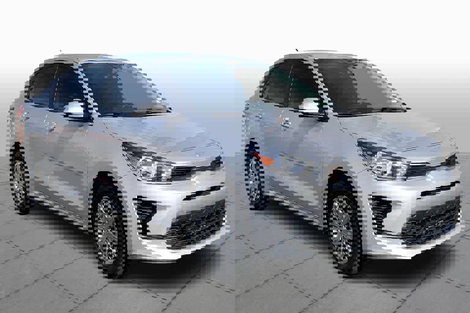 Used 2023 Kia Rio LX image 3