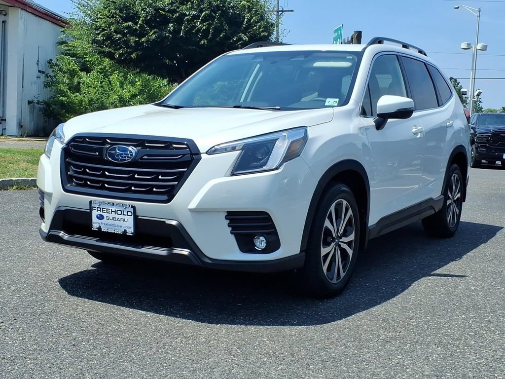 Used 2024 Subaru Forester Limited AWD/4WD image 3