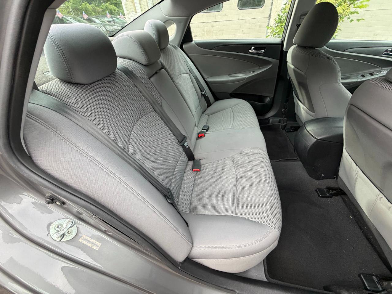 Used 2011 Hyundai Sonata GLS w/ Popular Equipment Pkg 2 FWD image 30