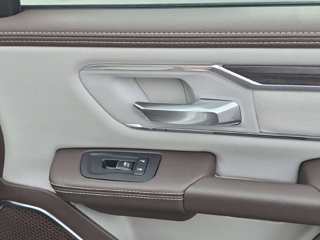 New 2027 RAM 1500 Laramie AWD/4WD image 32