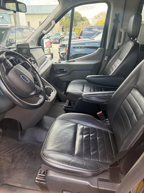 Used 2021 Ford Transit 350 XLT image 7