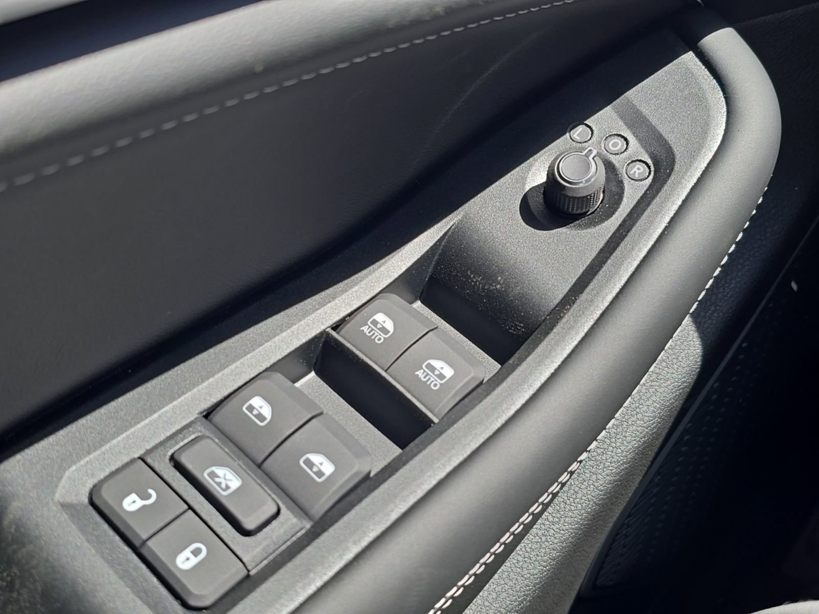 New 2026 Jeep Grand Cherokee Limited AWD/4WD image 15