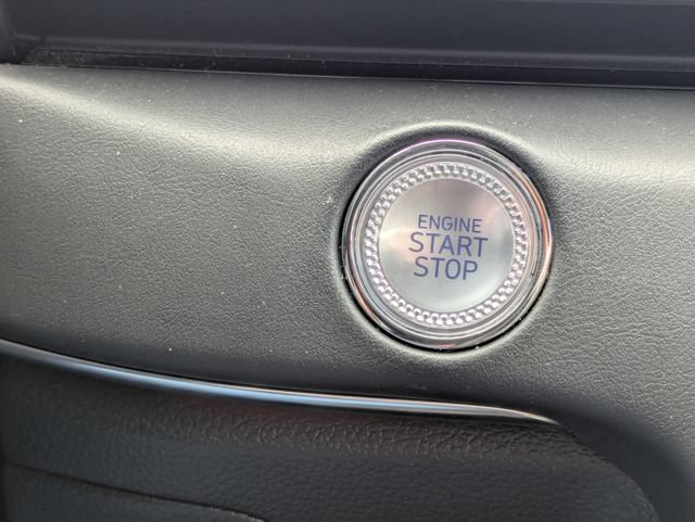 Used 2025 Genesis GV80 2.5T Standard AWD/4WD image 32