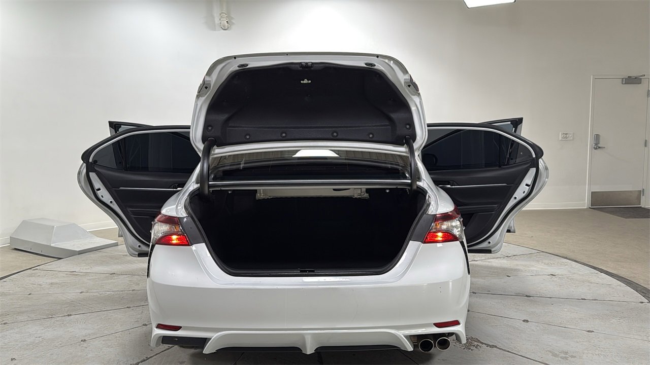 Certified 2022 Toyota Camry SE image 24