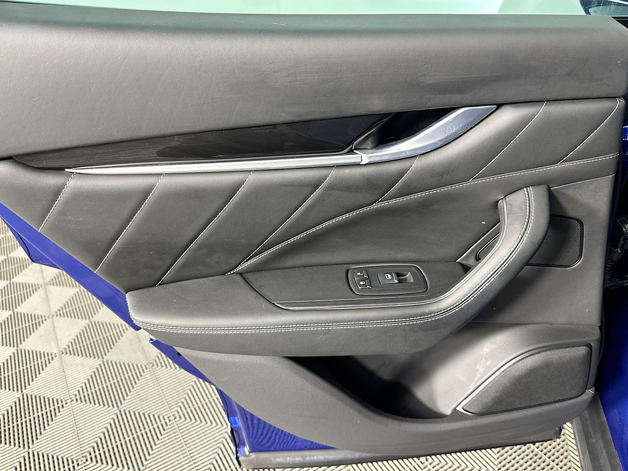 Used 2021 Maserati Levante image 25