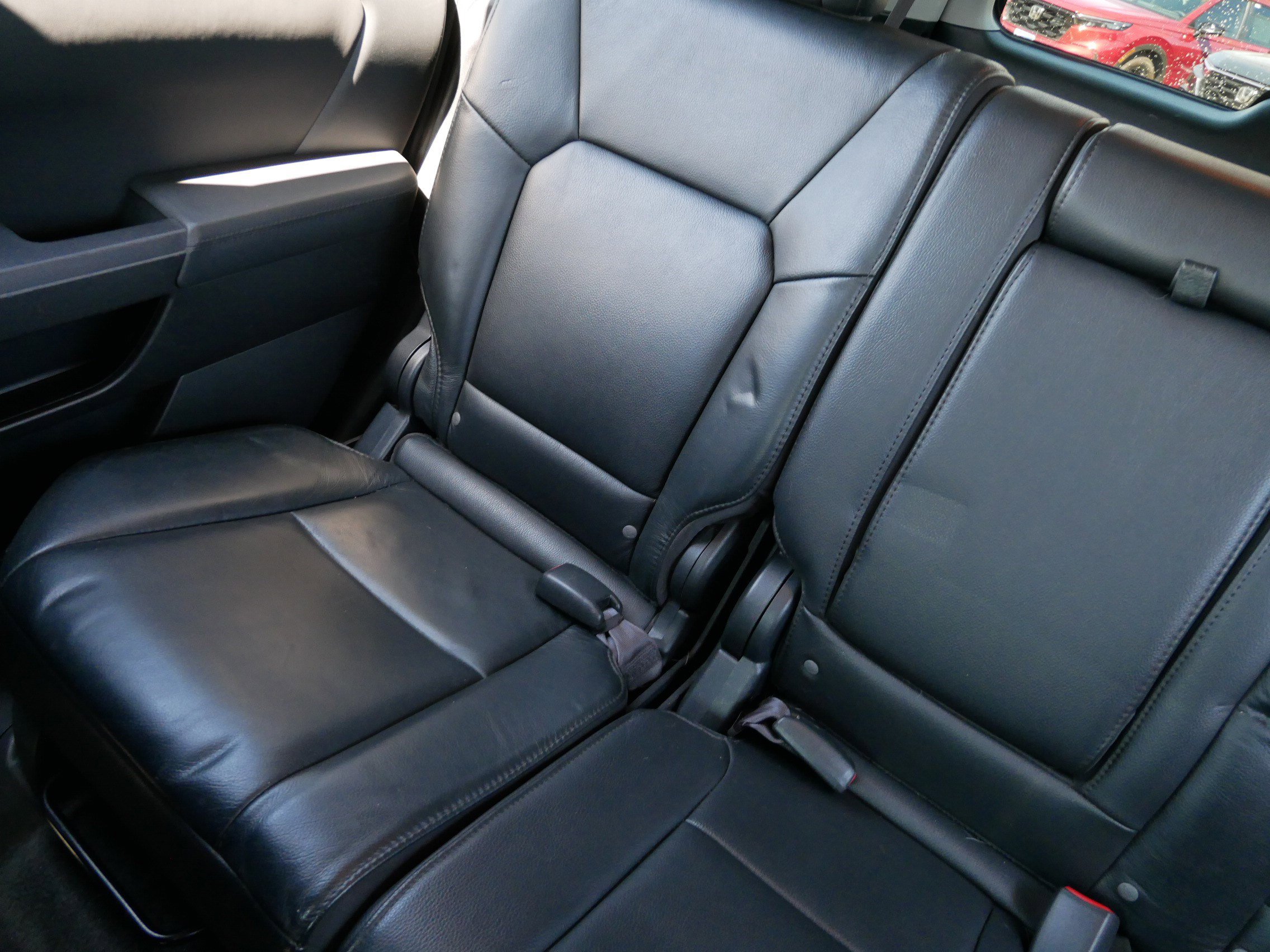 Used 2012 Honda Pilot Touring image 12