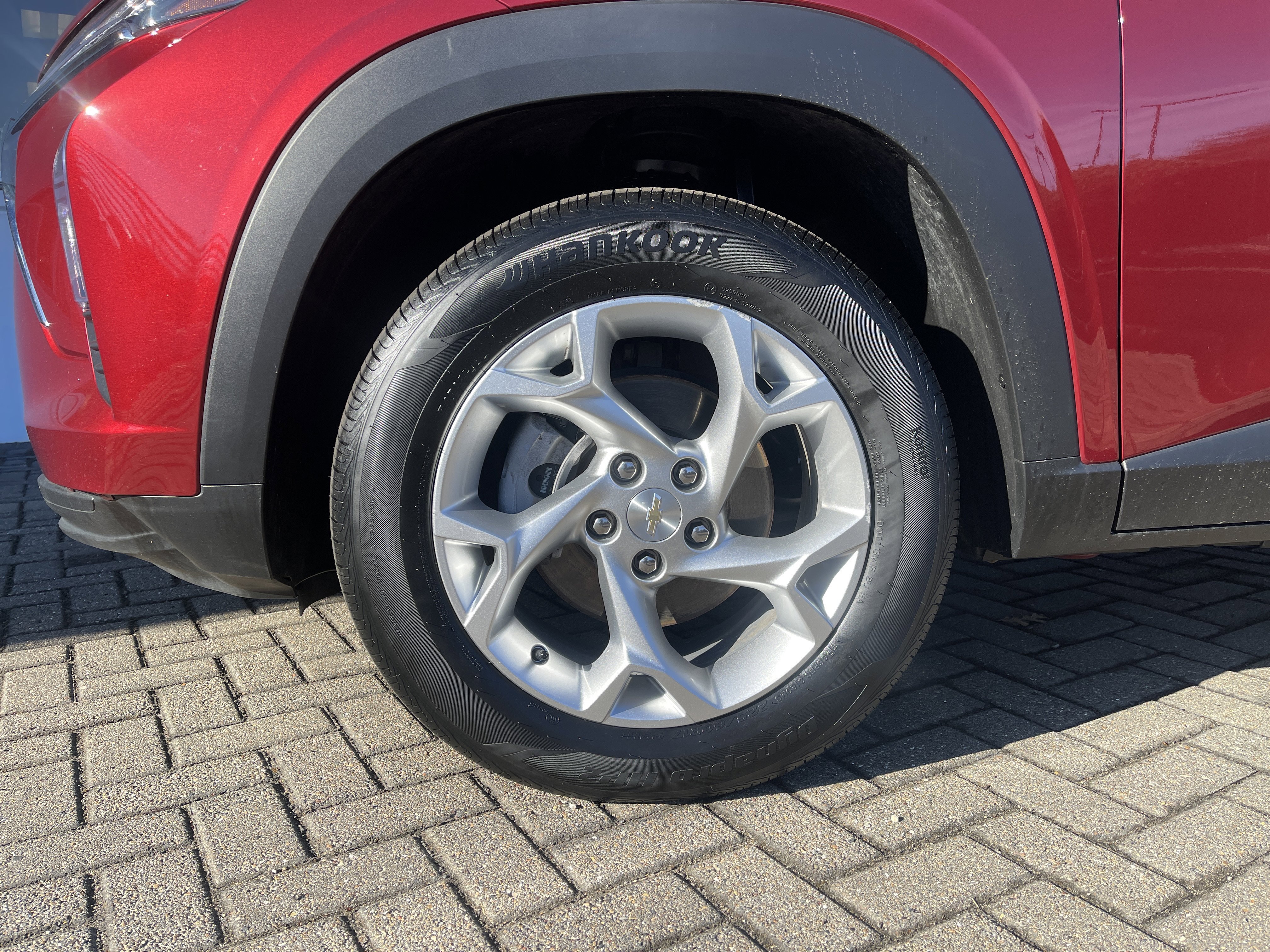 Used 2024 Chevrolet Trax LS w/ LS Convenience Package image 11