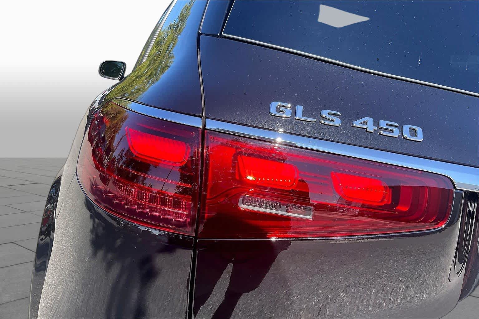 Used 2026 Mercedes-Benz GLS 450 4MATIC image 30