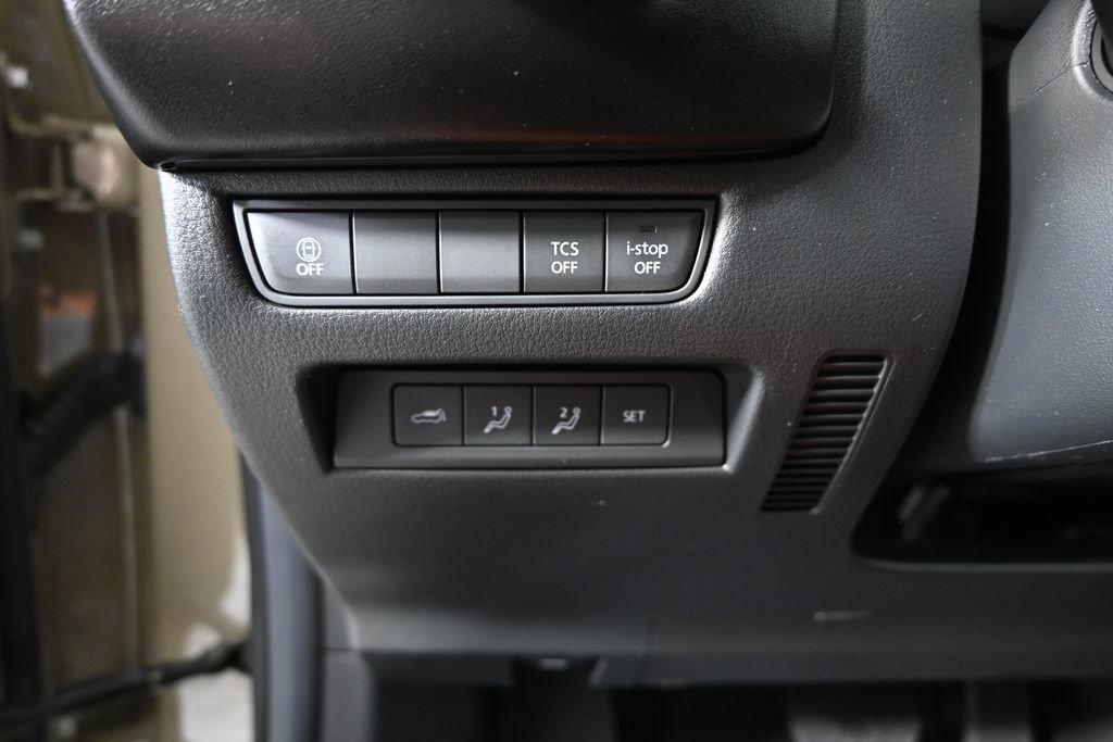 Used 2025 MAZDA CX-50 Meridian Edition w/ Apex Package image 24