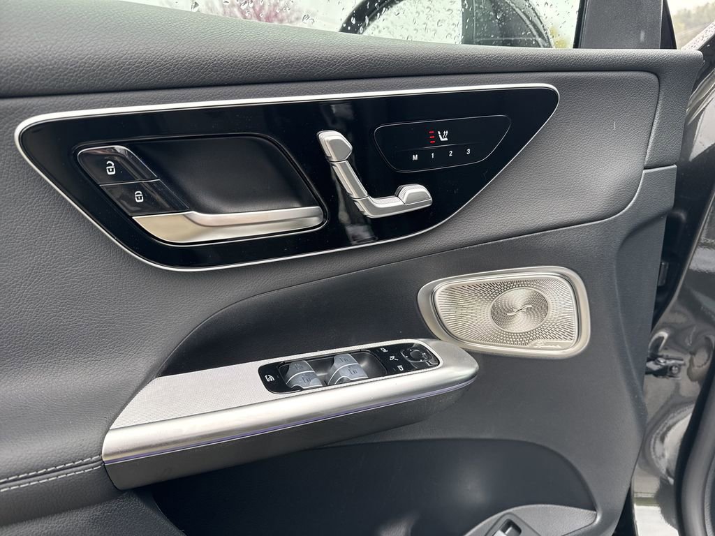 New 2025 Mercedes-Benz GLC 350e 4MATIC image 15
