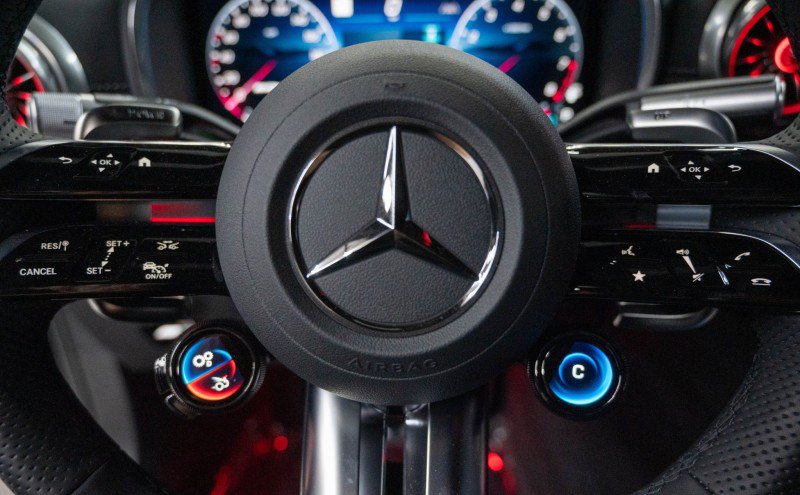 New 2026 Mercedes-Benz SL 63 AMG 4MATIC image 20