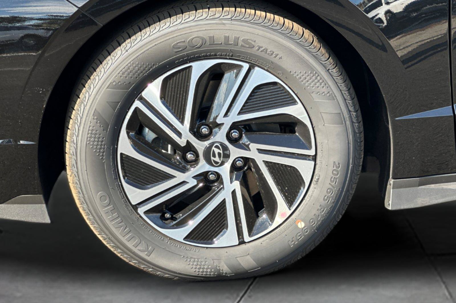 New 2026 Hyundai Sonata Blue FWD image 25