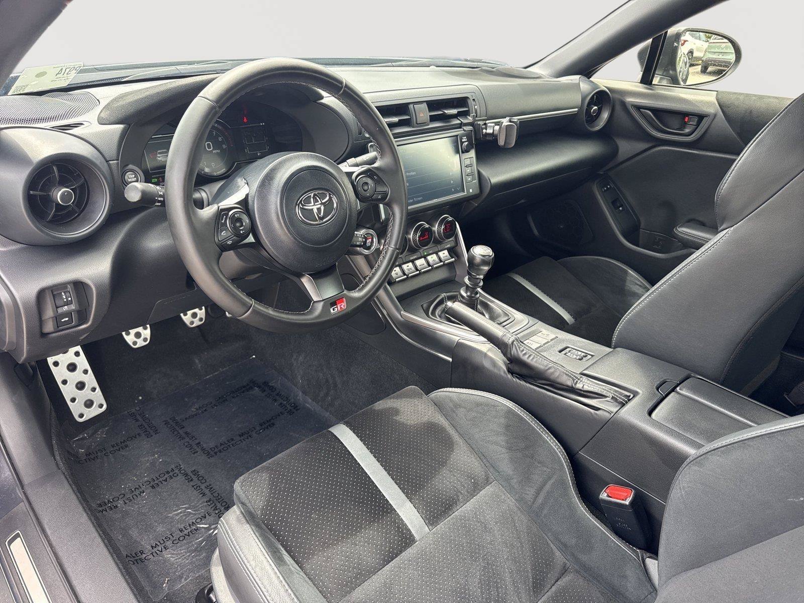 Used 2023 Toyota GR86 Premium RWD image 12