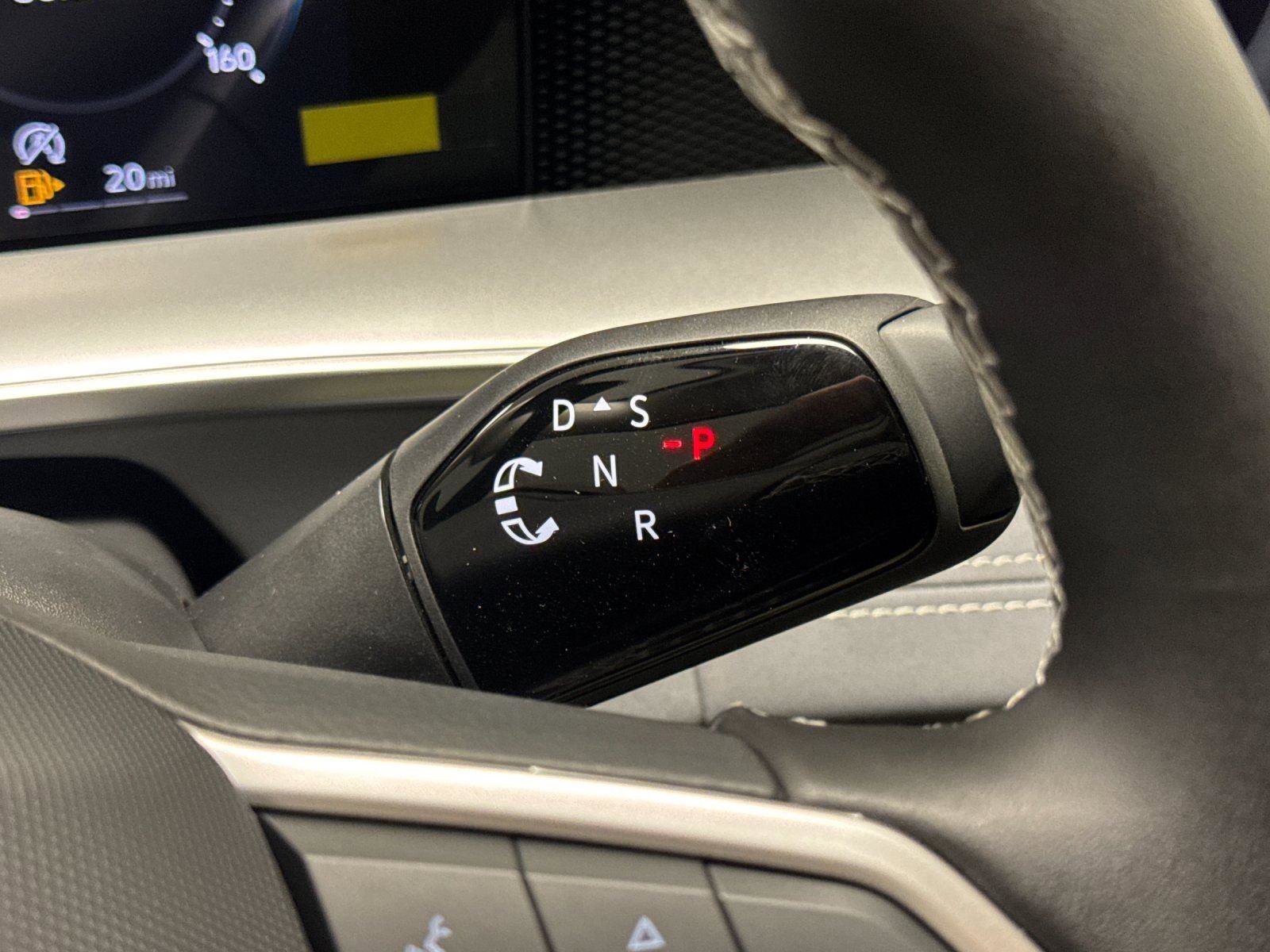 New 2026 Volkswagen Tiguan SE image 21