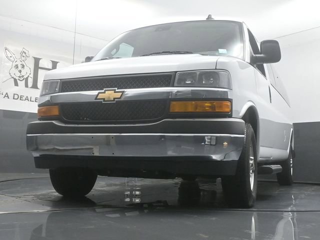 New 2025 Chevrolet Express 3500 LT w/ LT Preferred Equipment Group RWD image 4