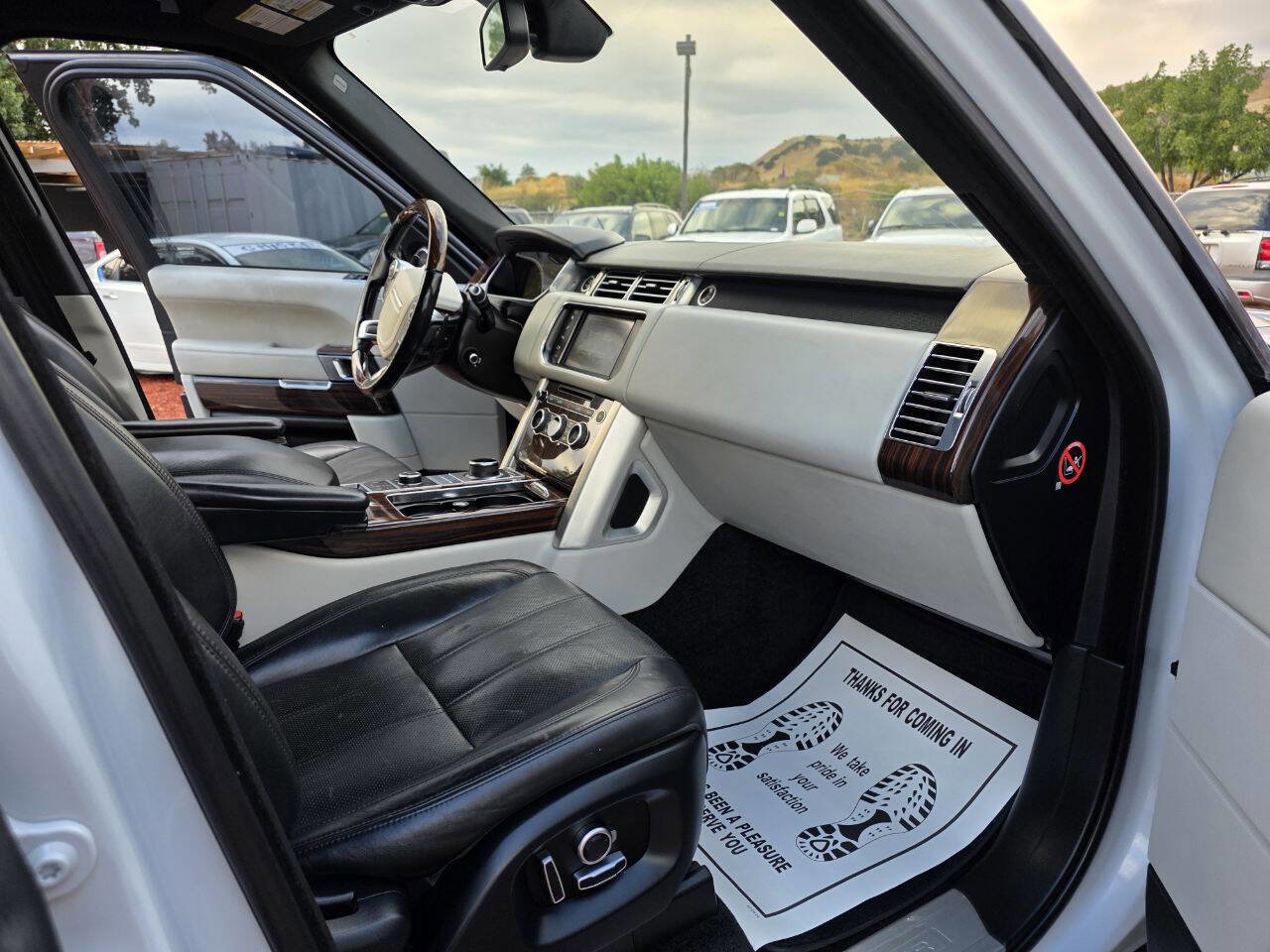 Used 2016 Land Rover Range Rover Supercharged image 17