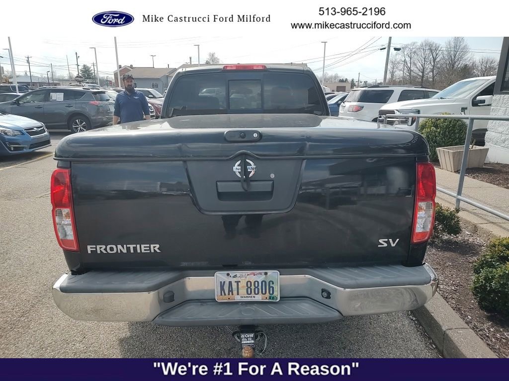 Used 2017 Nissan Frontier SV image 3