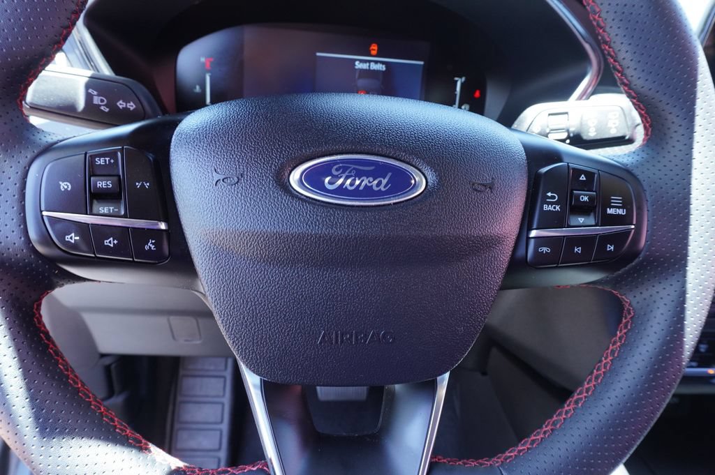 Used 2025 Ford Escape ST-Line w/ Equipment Group 301A FWD image 17