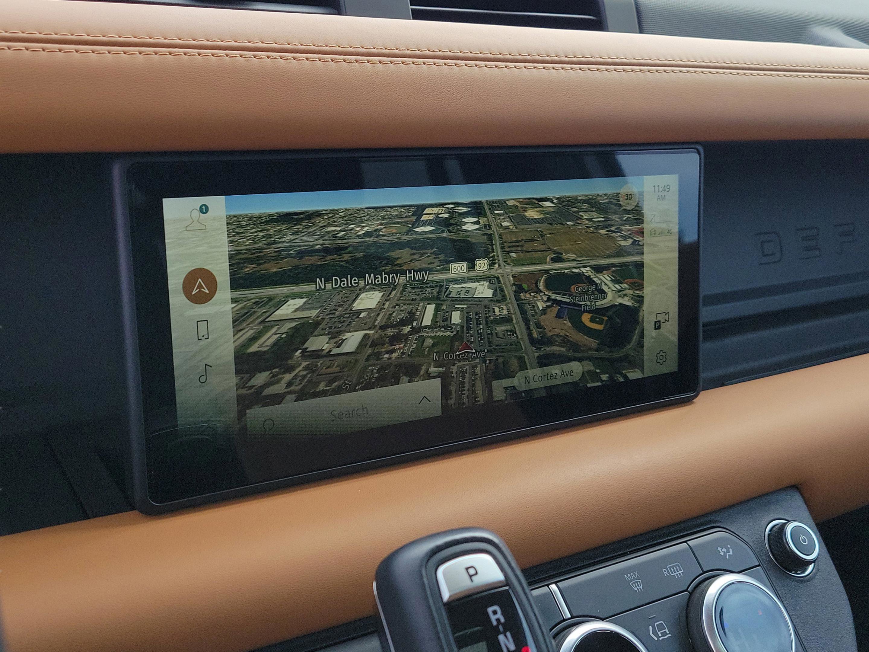 Used 2024 Land Rover Defender 110 X-Dynamic SE image 7