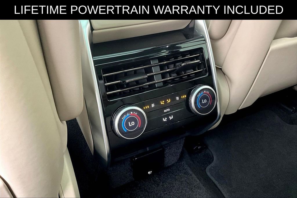 Used 2023 Land Rover Range Rover SE image 32