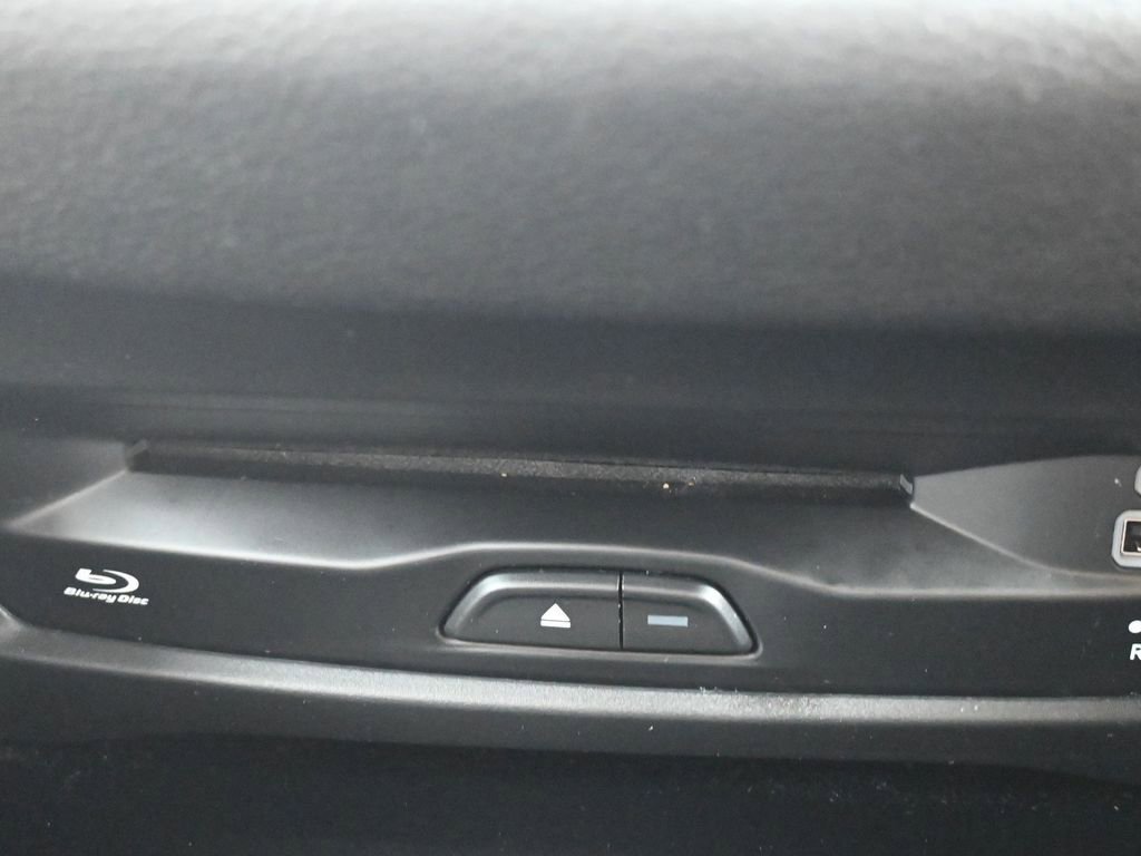 Used 2022 Chrysler Pacifica Pinnacle image 32