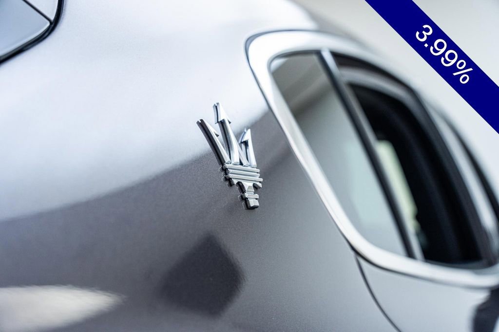 Used 2024 Maserati Grecale GT image 16
