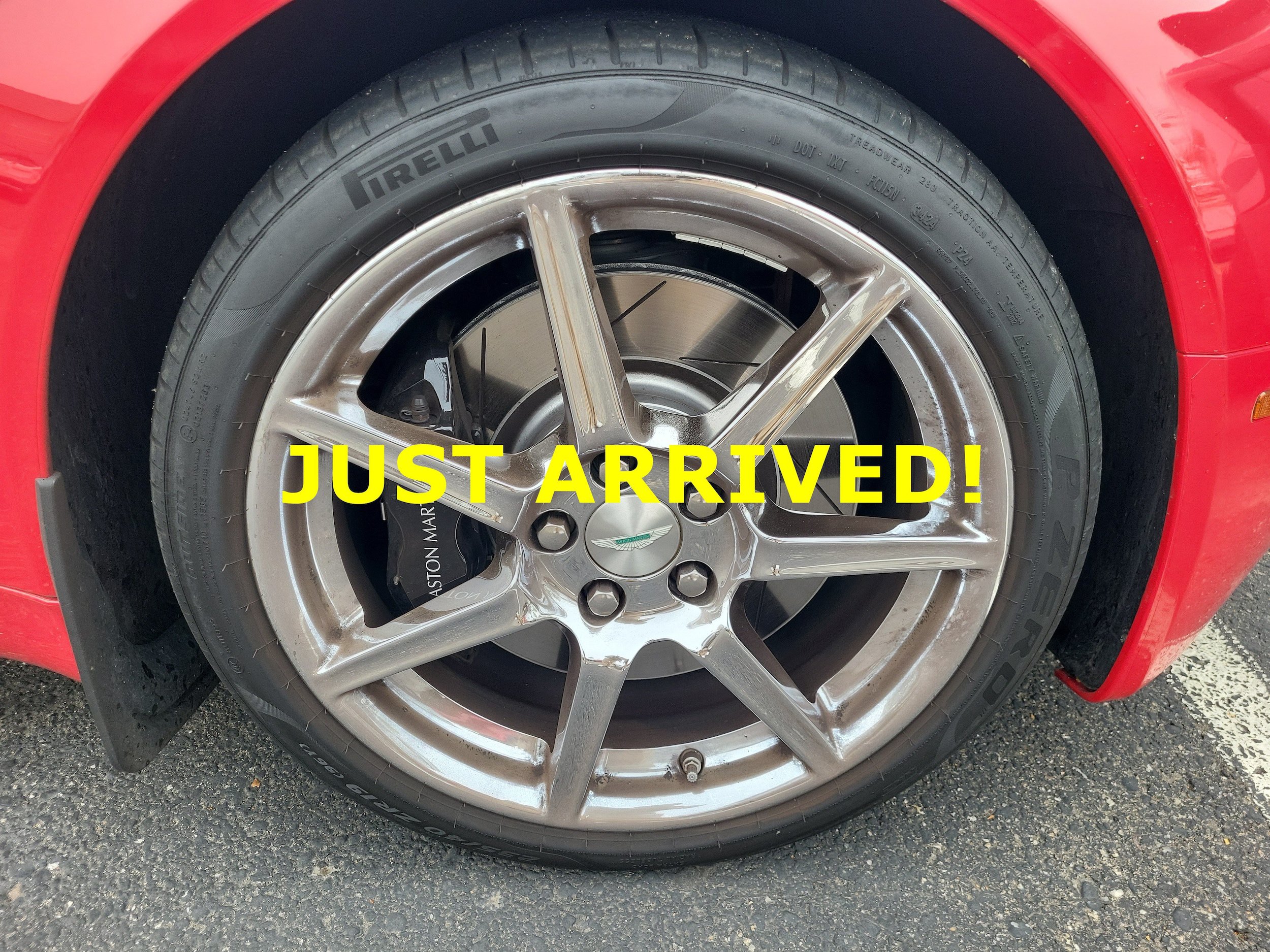 Used 2007 Aston Martin V8 Vantage Roadster RWD image 3